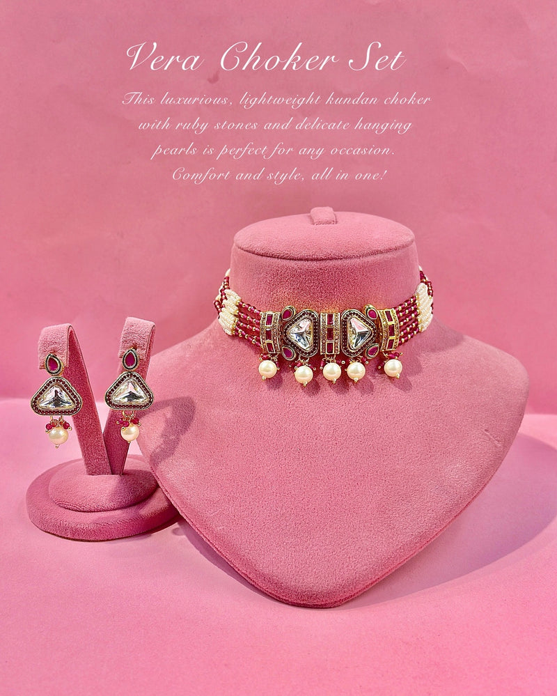 vera choker set