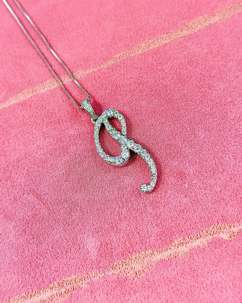 P alphabet pendant