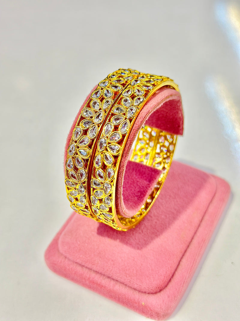 Thea Bangle's
