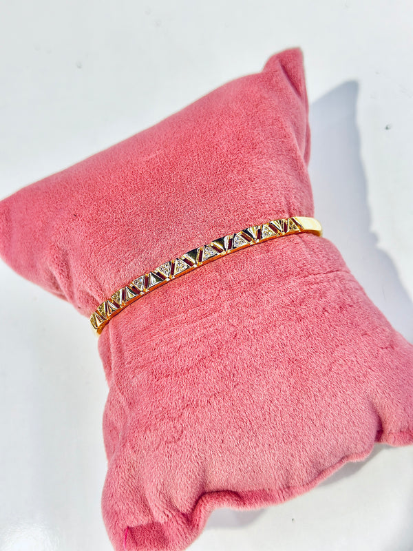 Juniper Handcuff