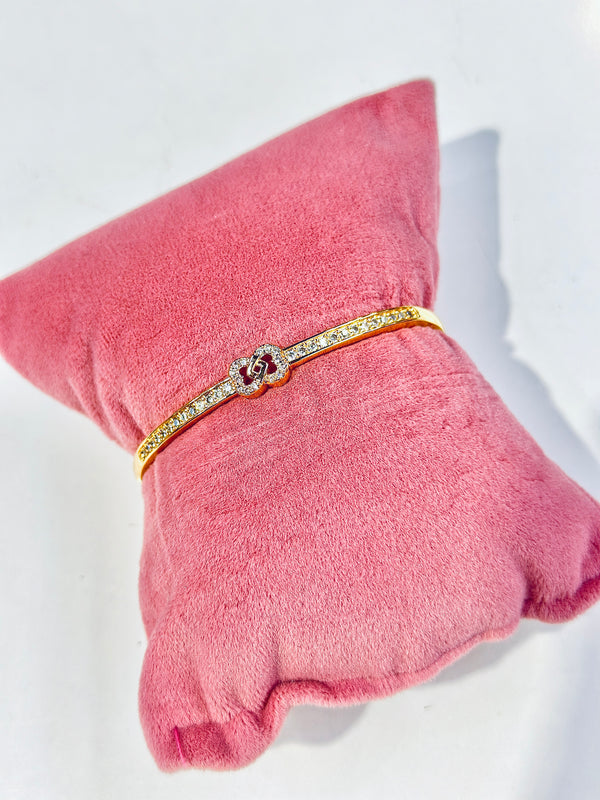 Melanie Handcuff