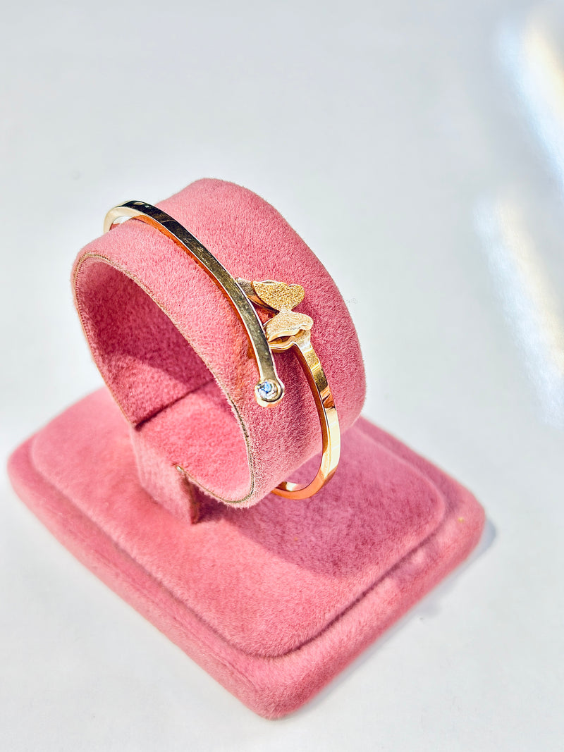 Butterfly Handcuff