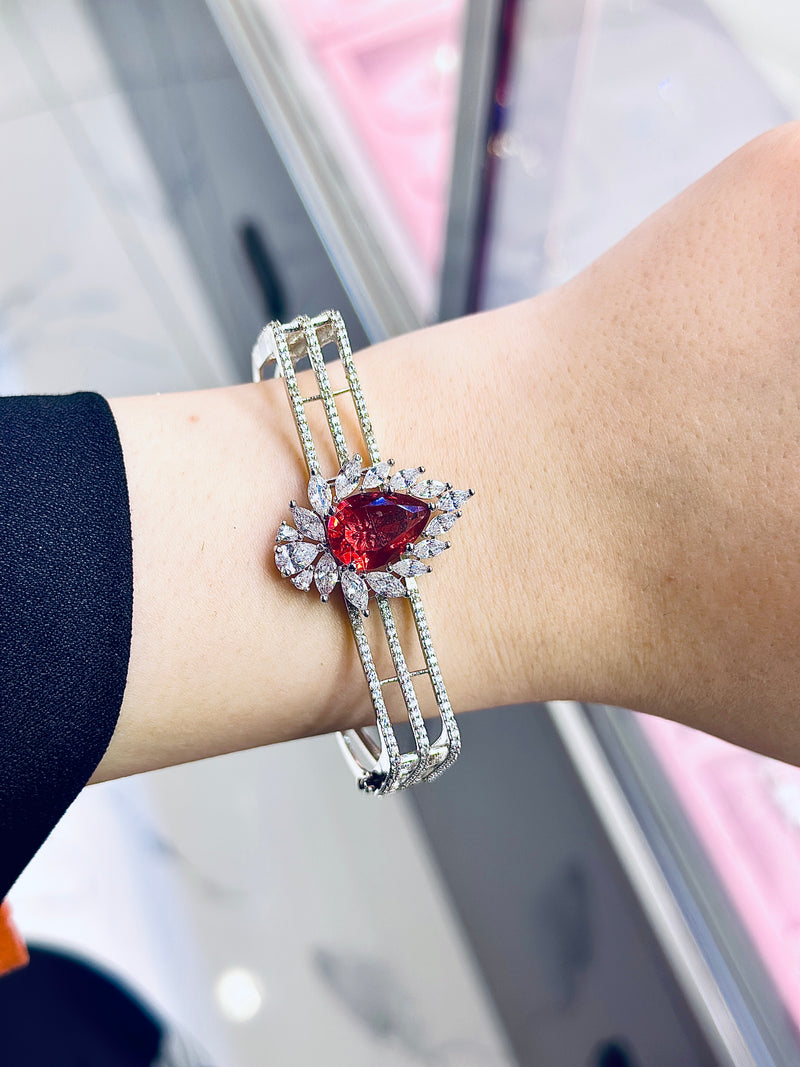Quinn Designer Handcuff