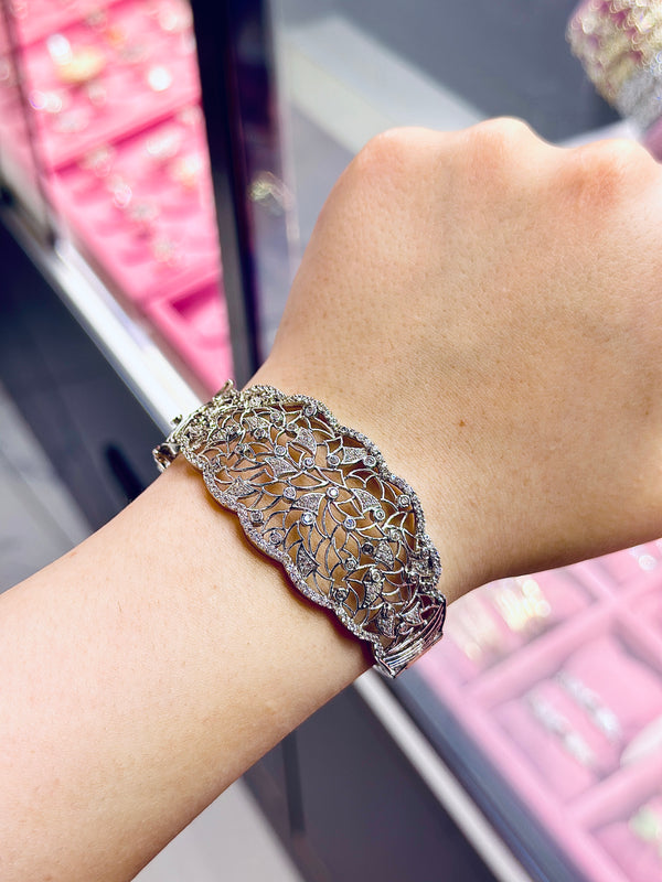 Salome Designer Handcuff
