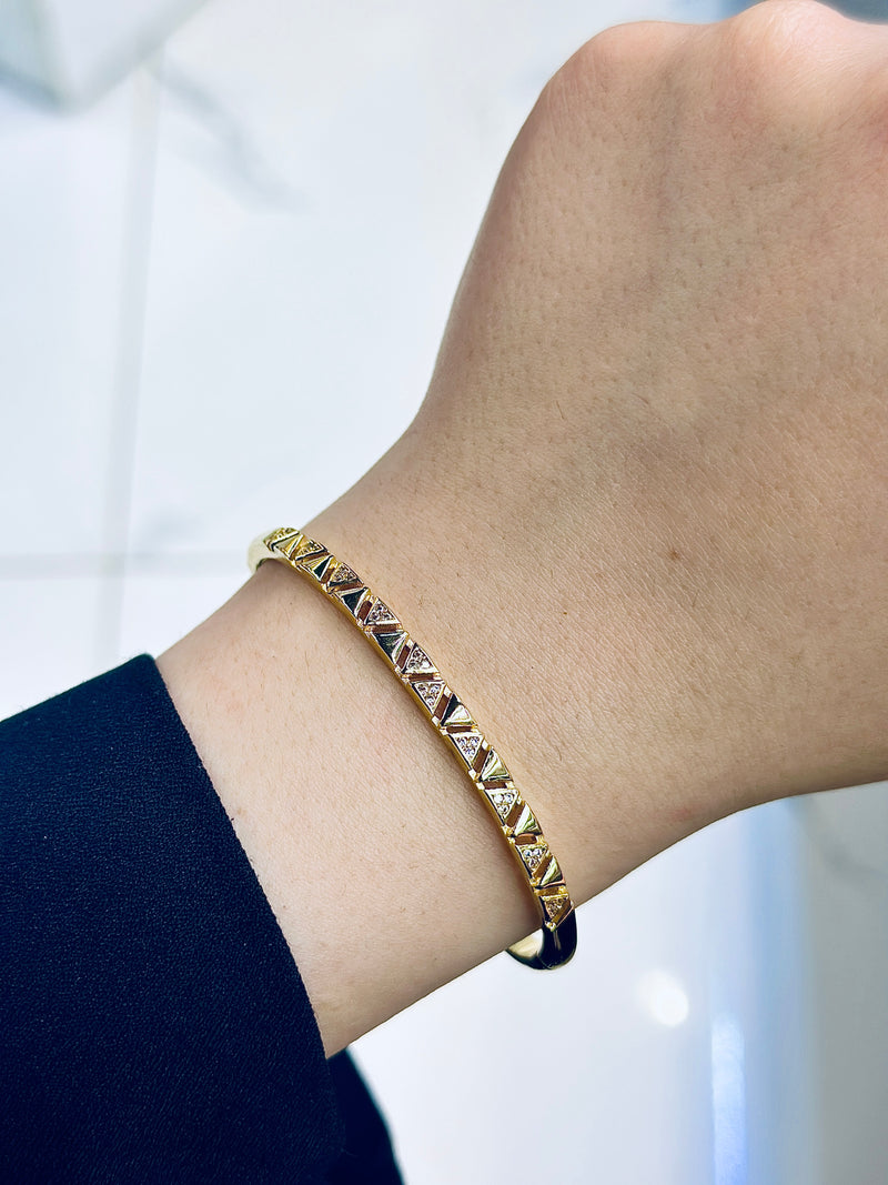 Juniper Handcuff