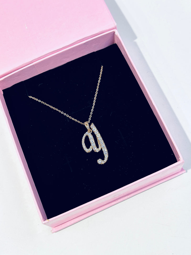 Y alphabet pendant