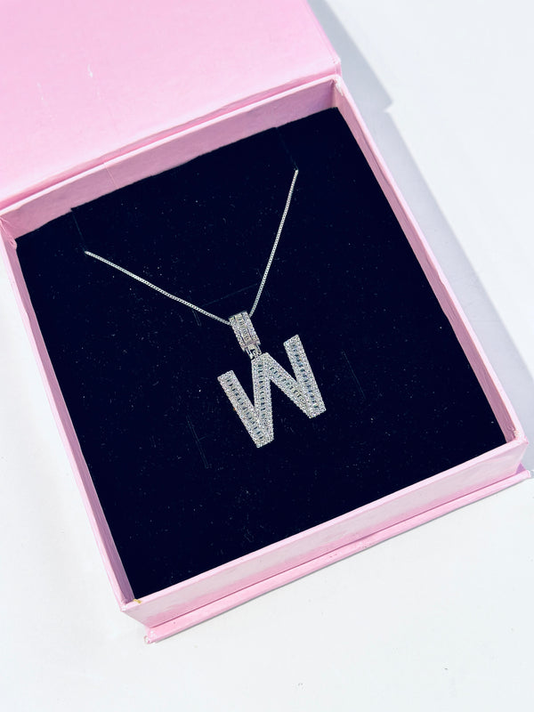 W alphabet pendant