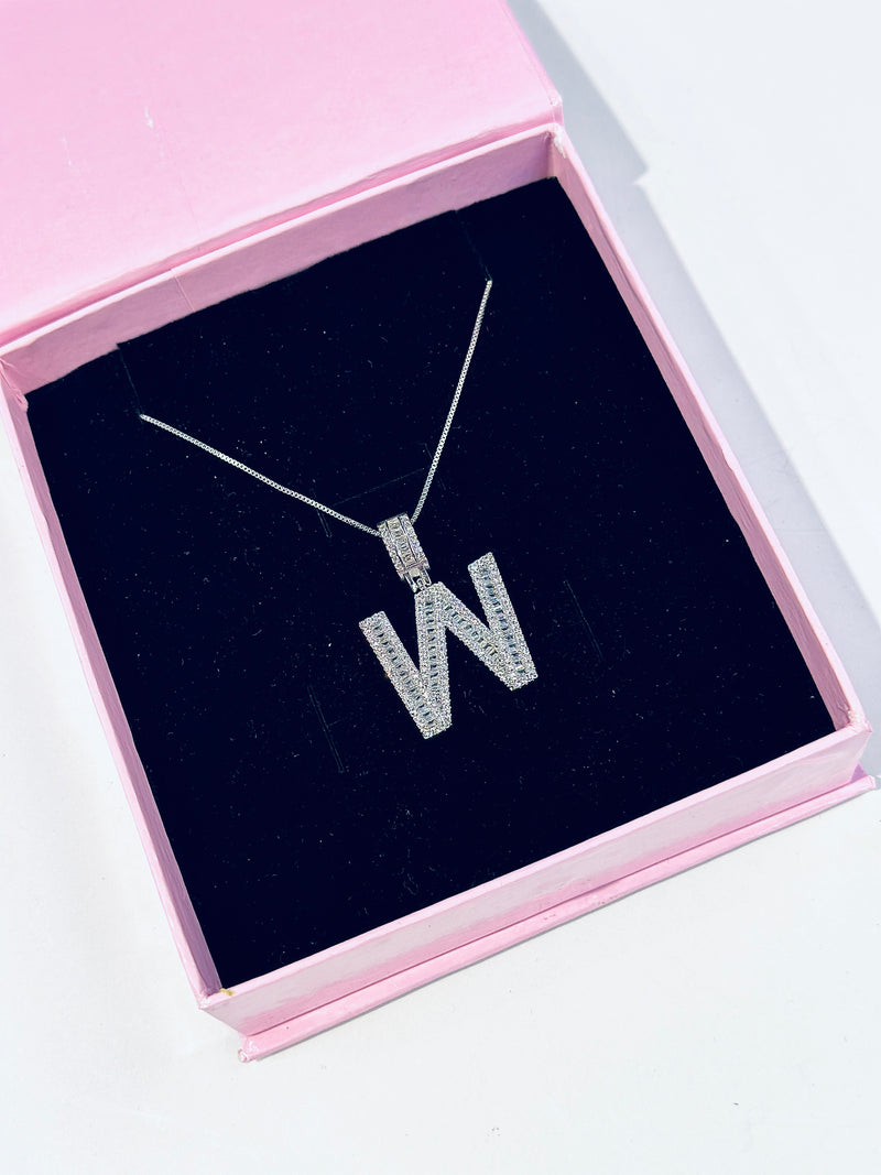 W alphabet pendant
