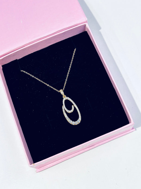 O alphabet pendant