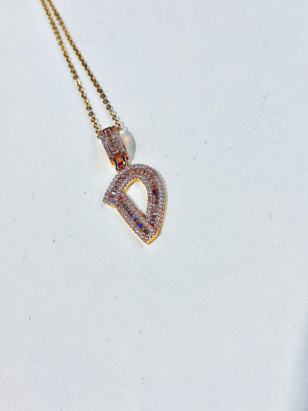 D alphabet pendant