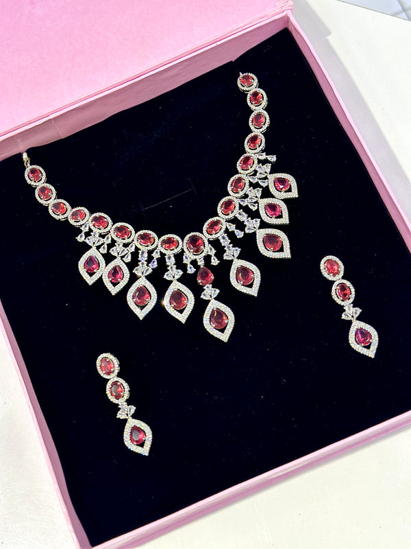 Delaney Set ( Red )