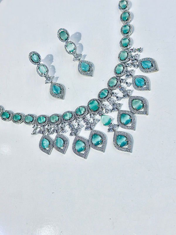 Delaney Set ( Mint )