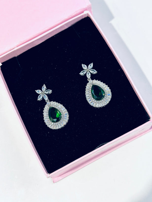 Riley Earrings ( Emerald )