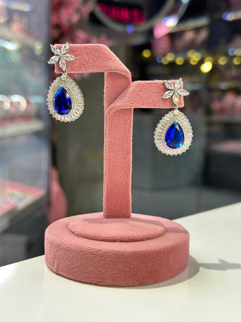 Riley Earrings ( Saphire )