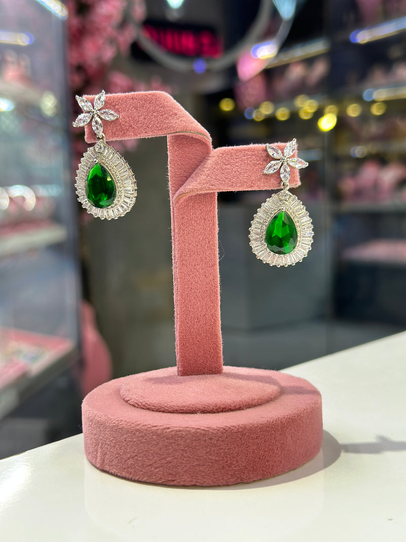 Riley Earrings ( Emerald )