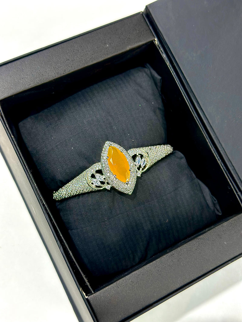 Sage Handcuff