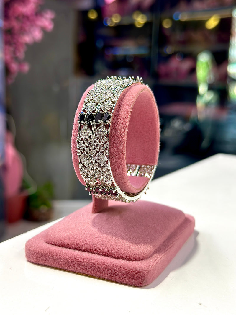 Kamila Bangle's ( Black )