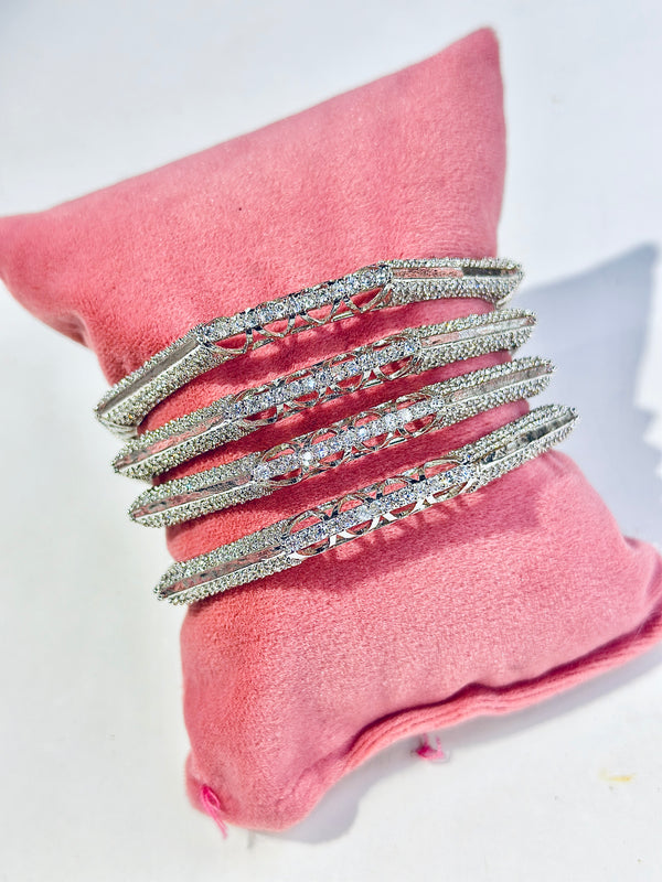 Miriam Churi Set