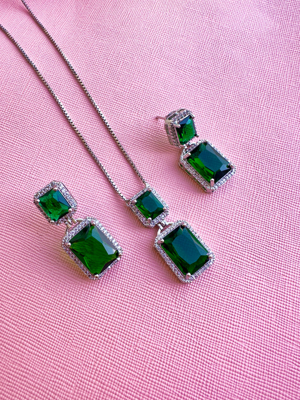 Anna ( Emerald )