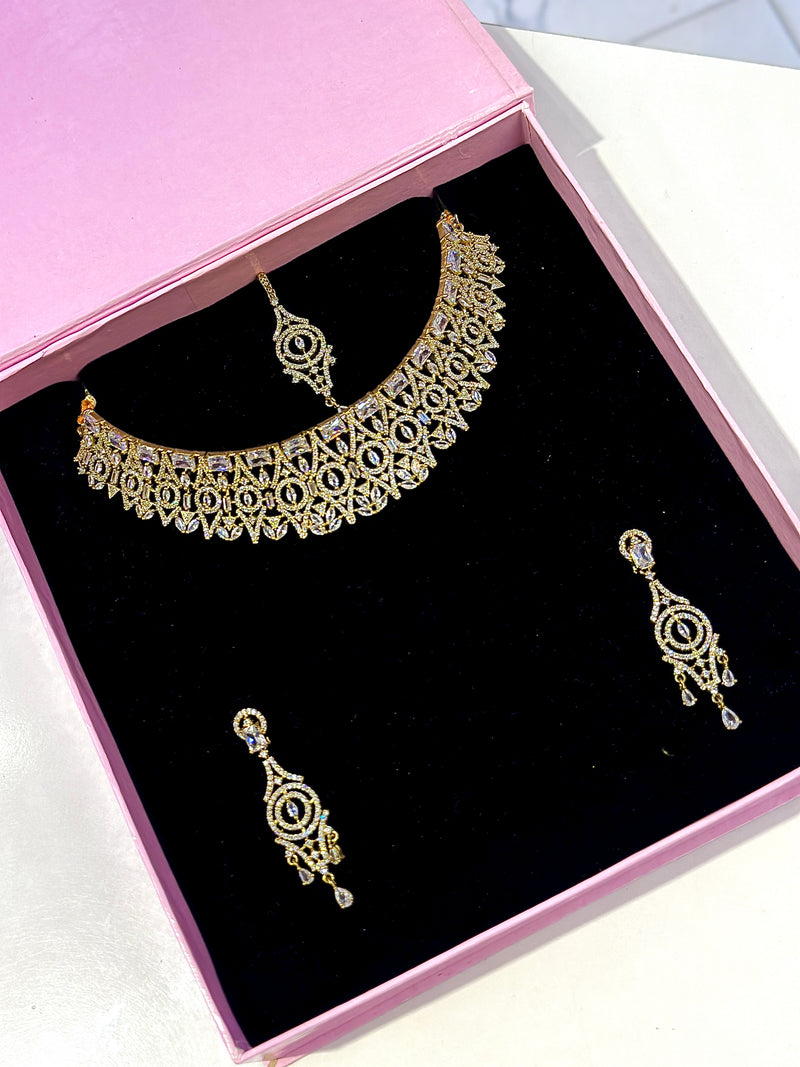 joanna Choker set