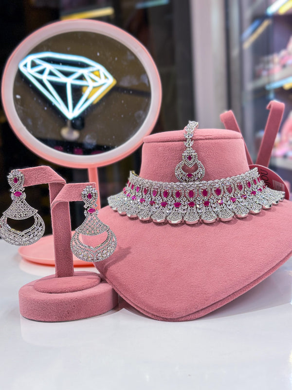 Laila Choker Set
