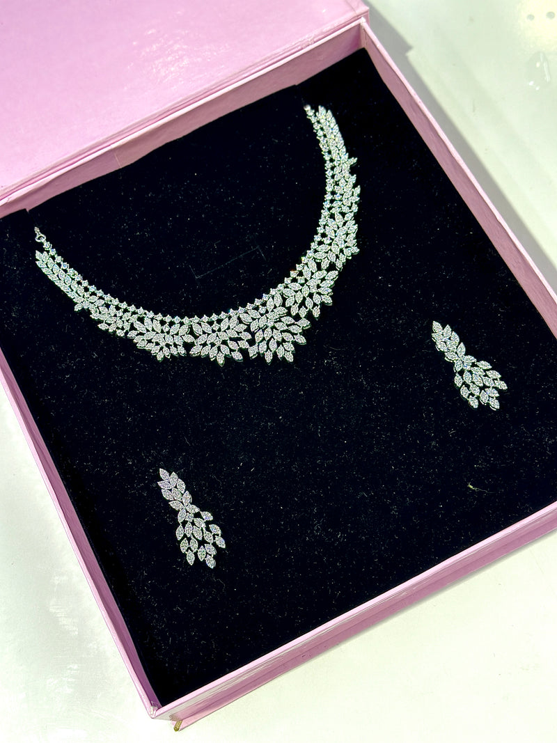 Selah Set