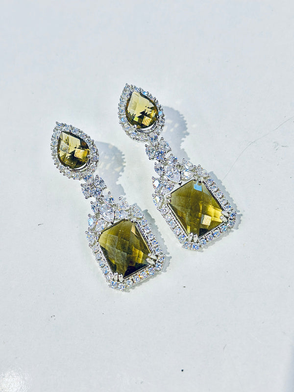 sarai earrings ( olive )
