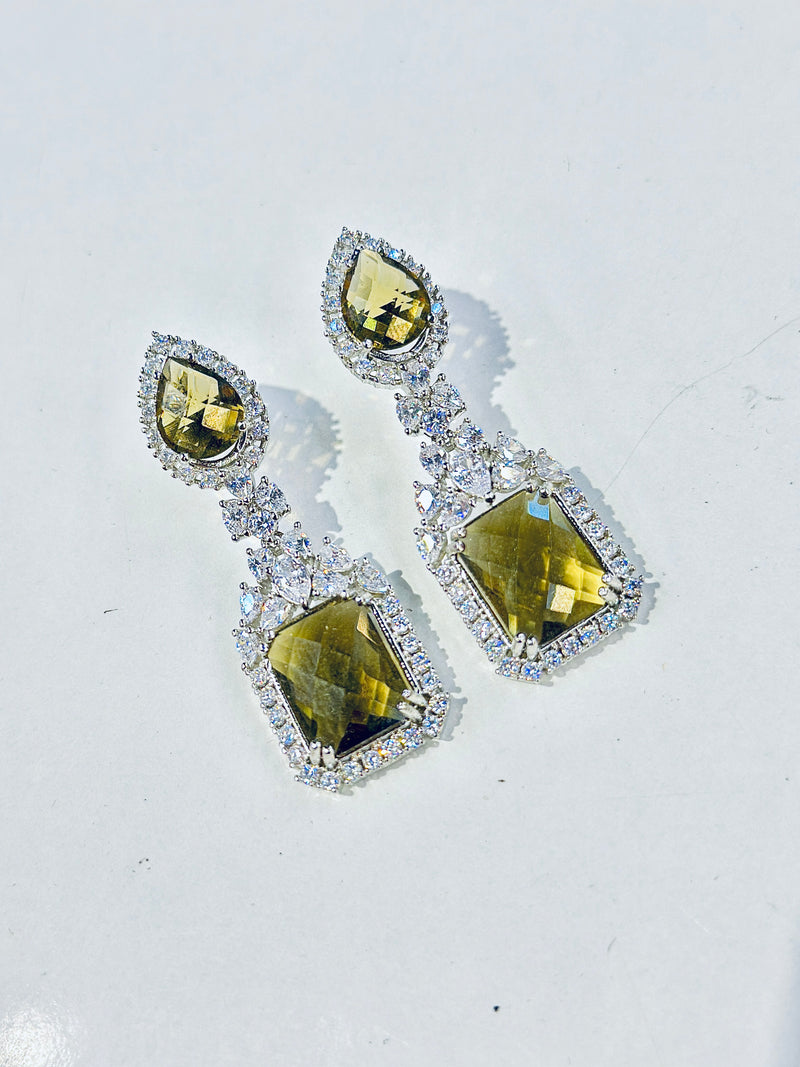 sarai earrings ( olive )