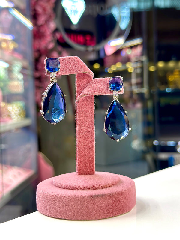 Fiona earrings ( sapphire )