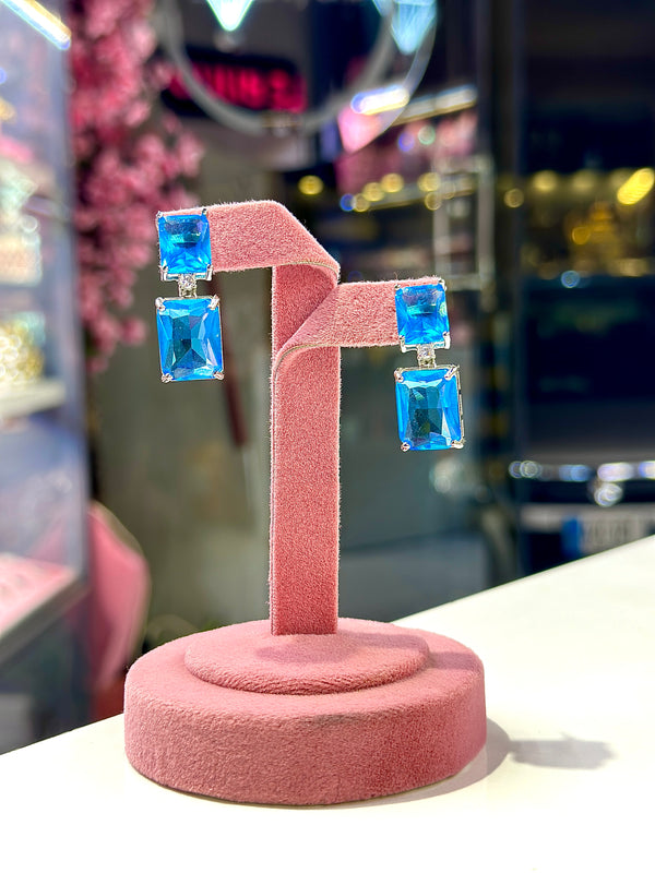 Raya earrings ( crystal blue )
