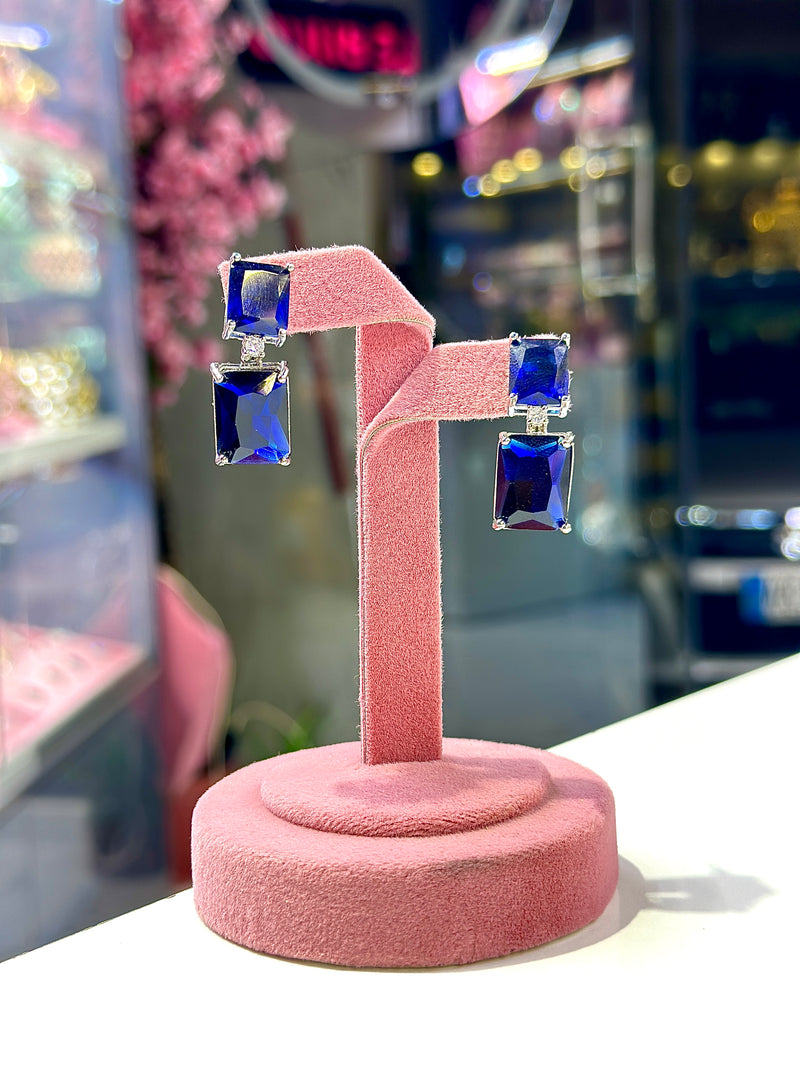 Raya earrings ( sapphire )