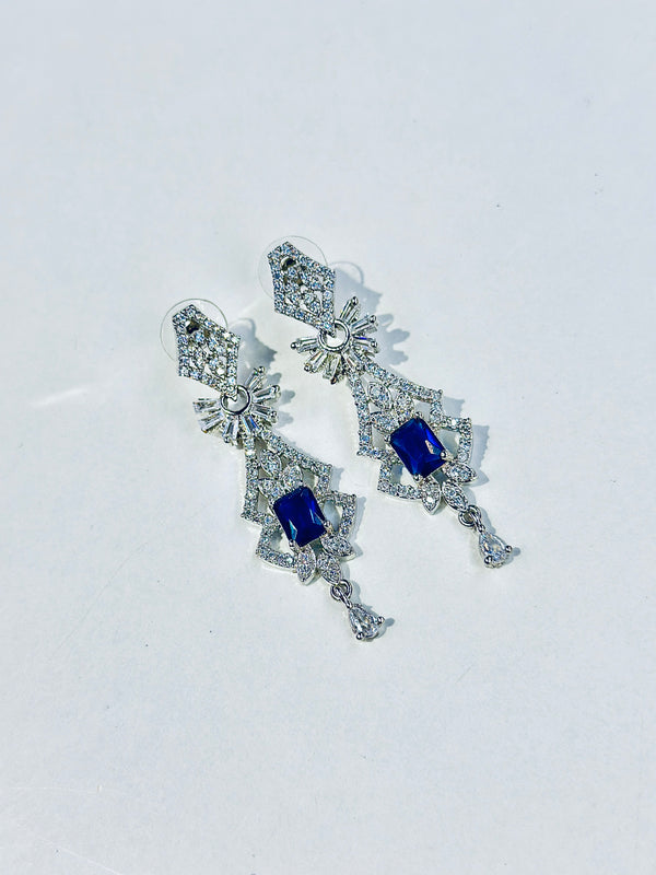 Alayah earrings ( sapphire )