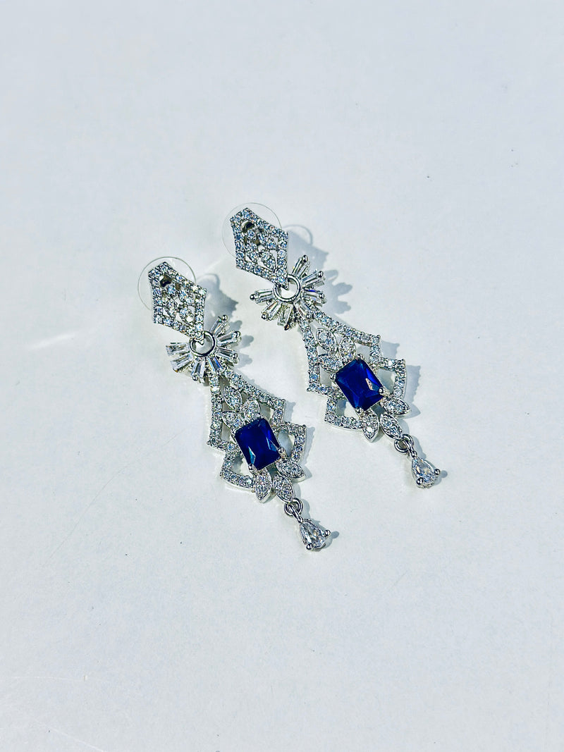 Alayah earrings ( sapphire )