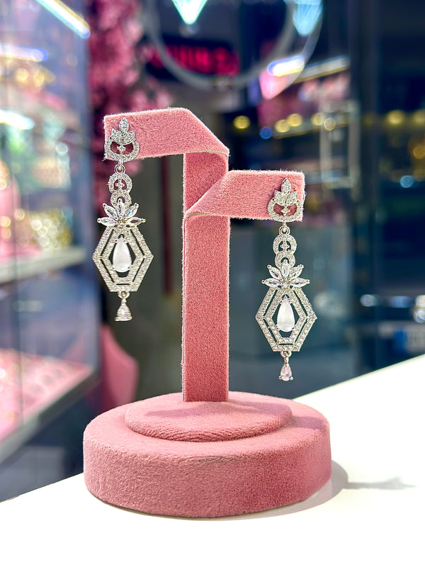 Mylah Earrings ( White )