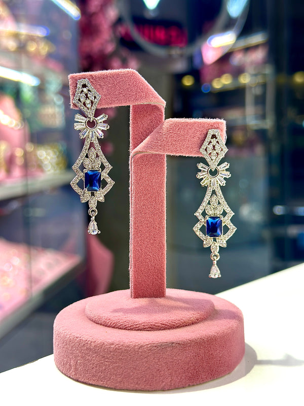 Alayah earrings ( sapphire )