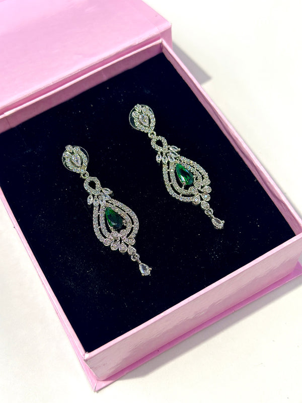 Demi earrings ( emerald )