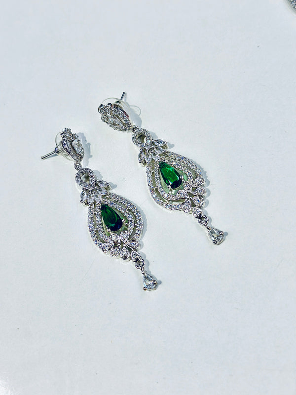 Demi earrings ( emerald )