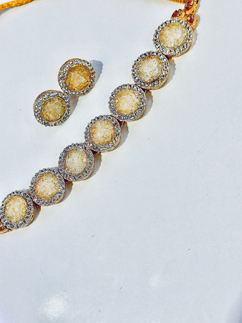 Sania Choker Set