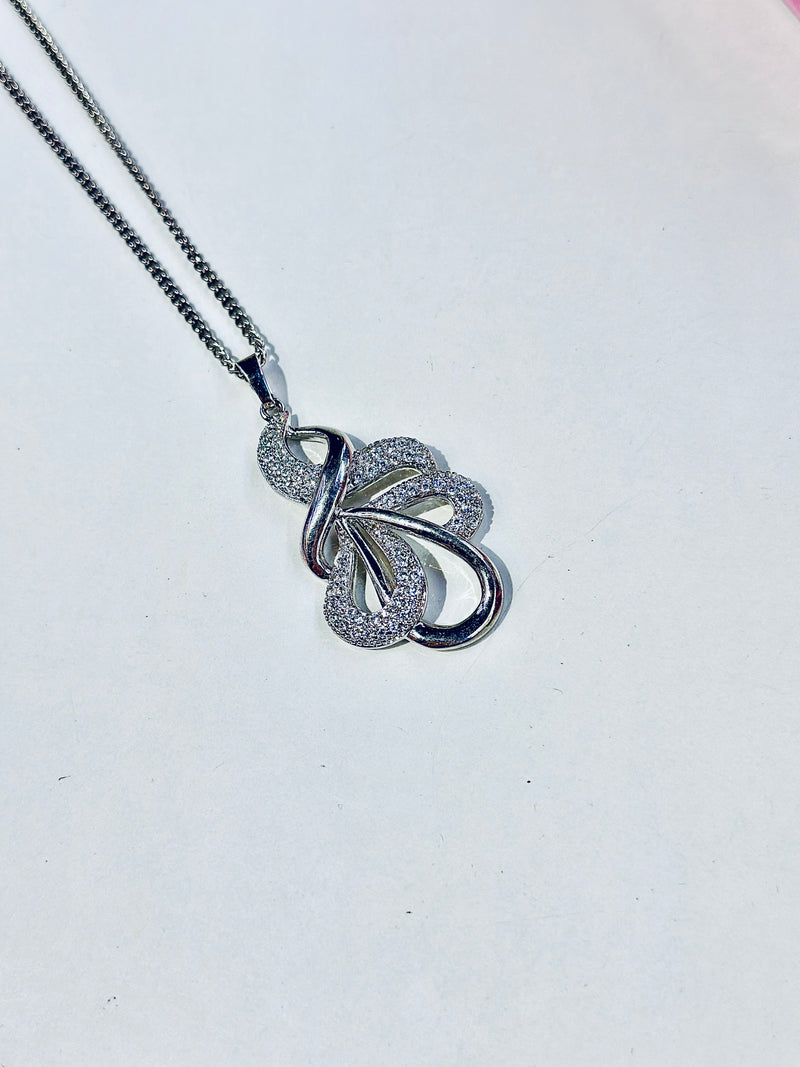 Aubree Pendant