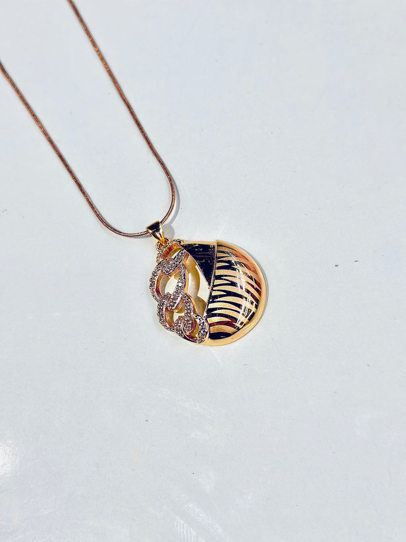 Sawyer Pendant