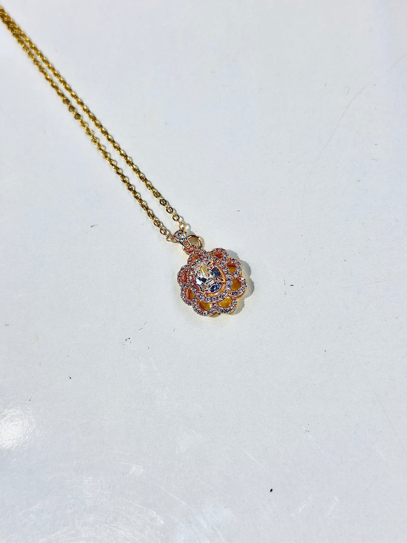 Ocatvia Pendant