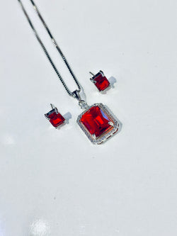 Teagon Locket Set