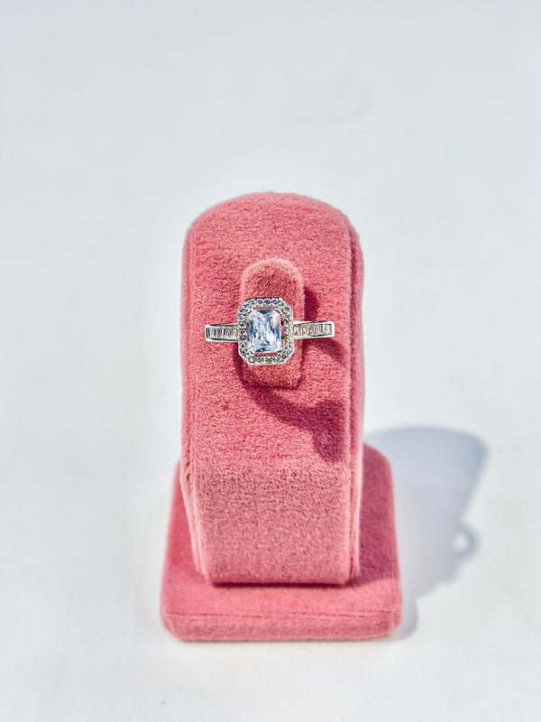 faye ring
