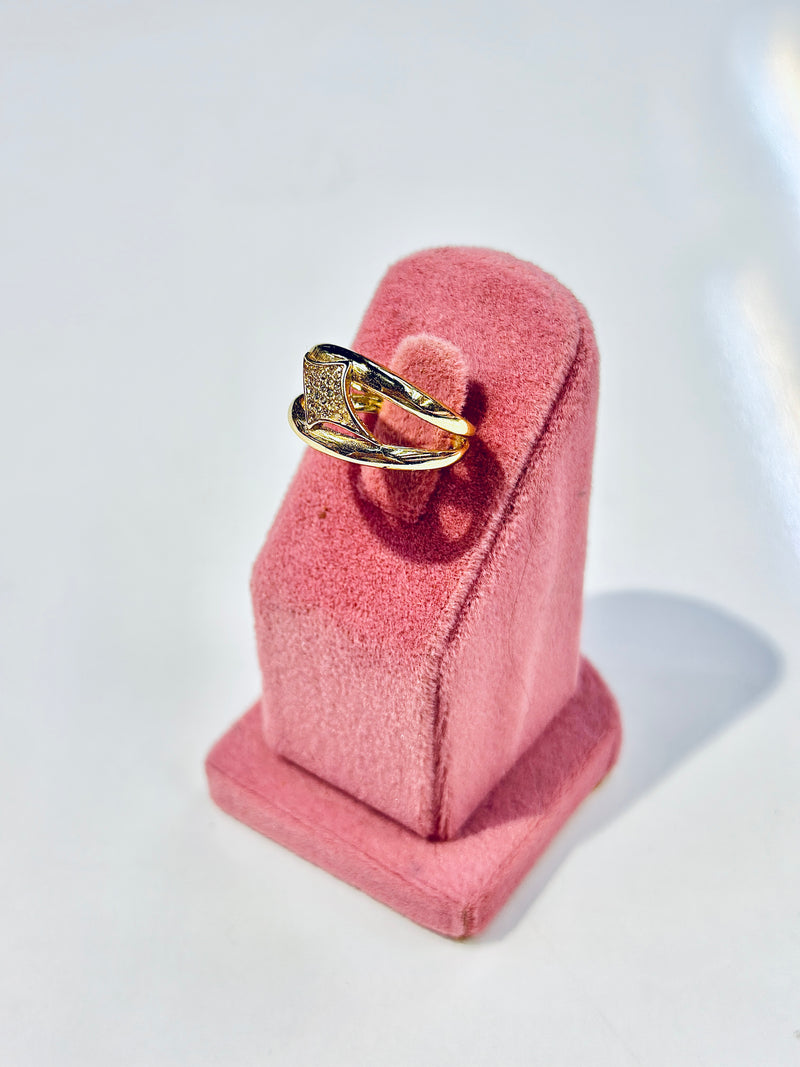 leona ring