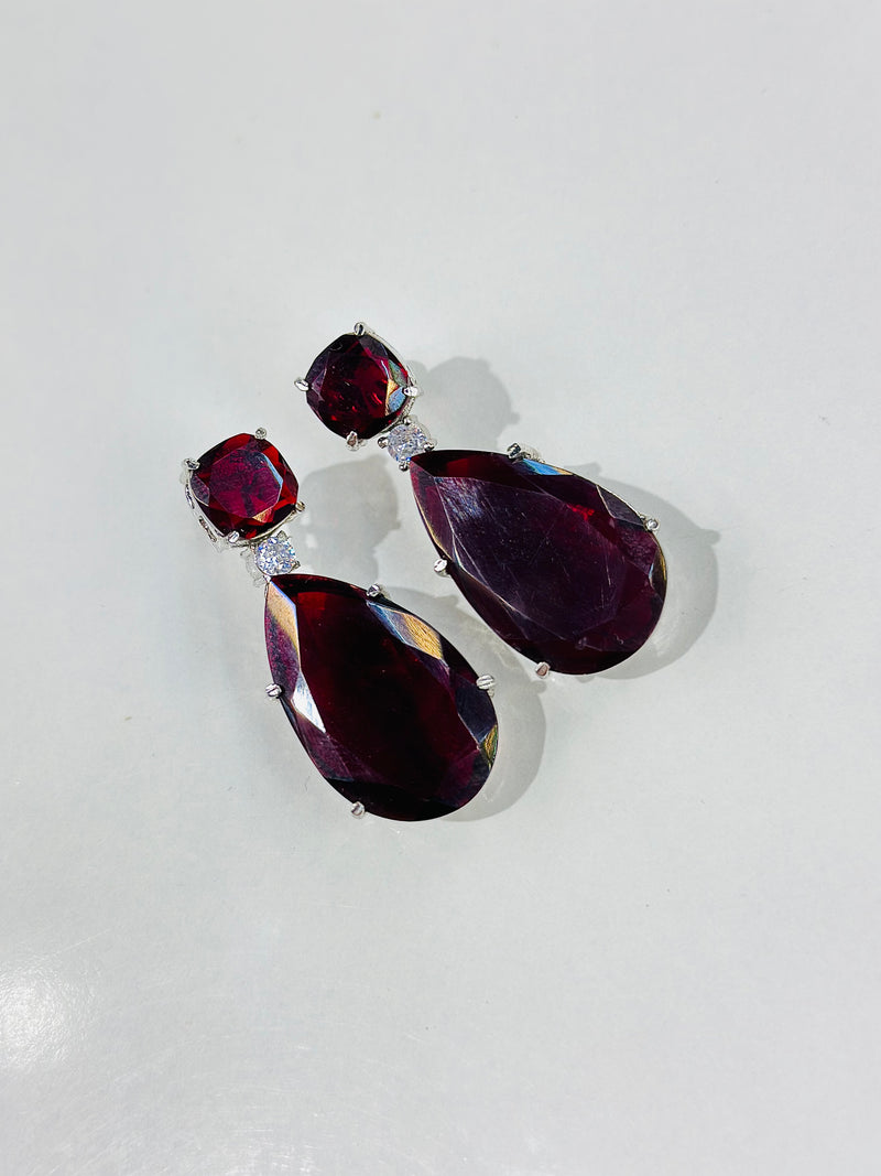 Fiona earrings ( plum )