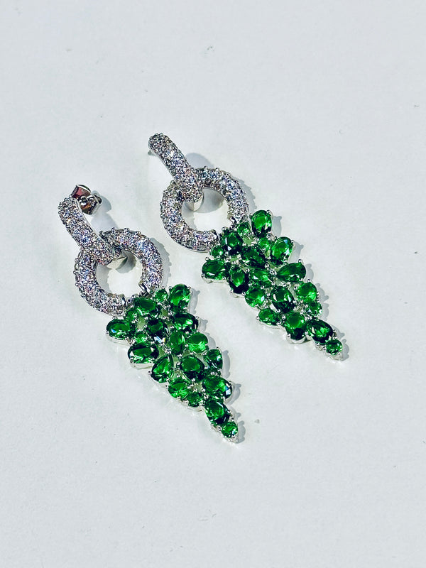 makenna earrings ( emerald )