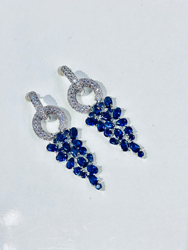 makenna earrings ( Sapphire )