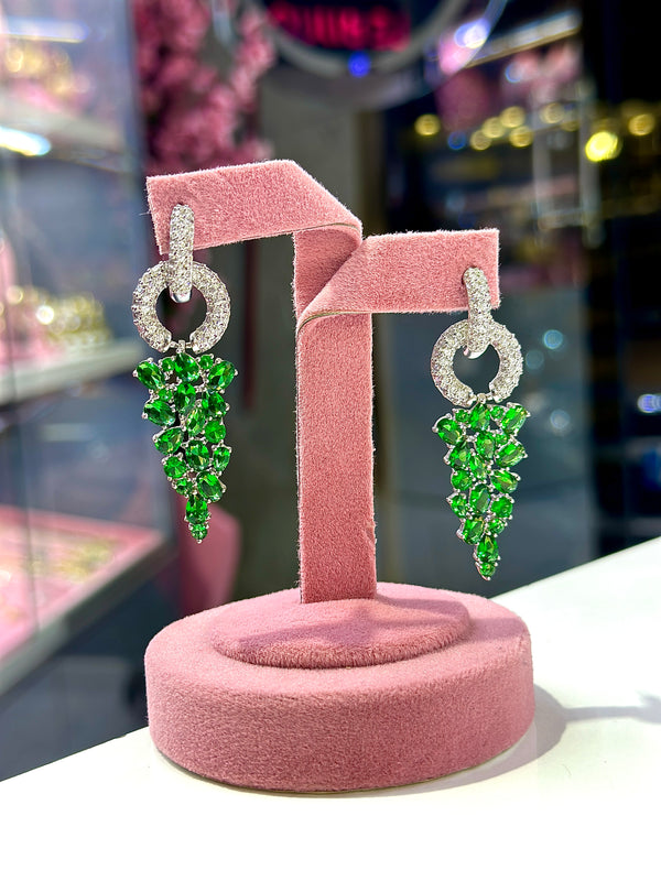makenna earrings ( emerald )