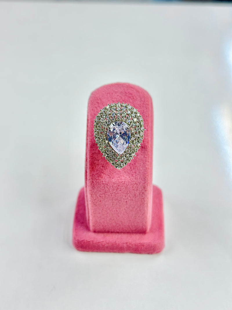 Nellie Ring
