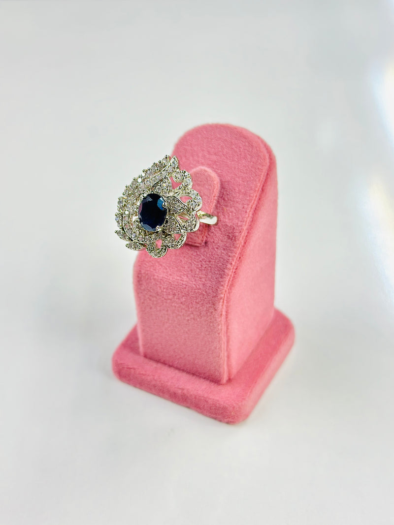 Lara Ring